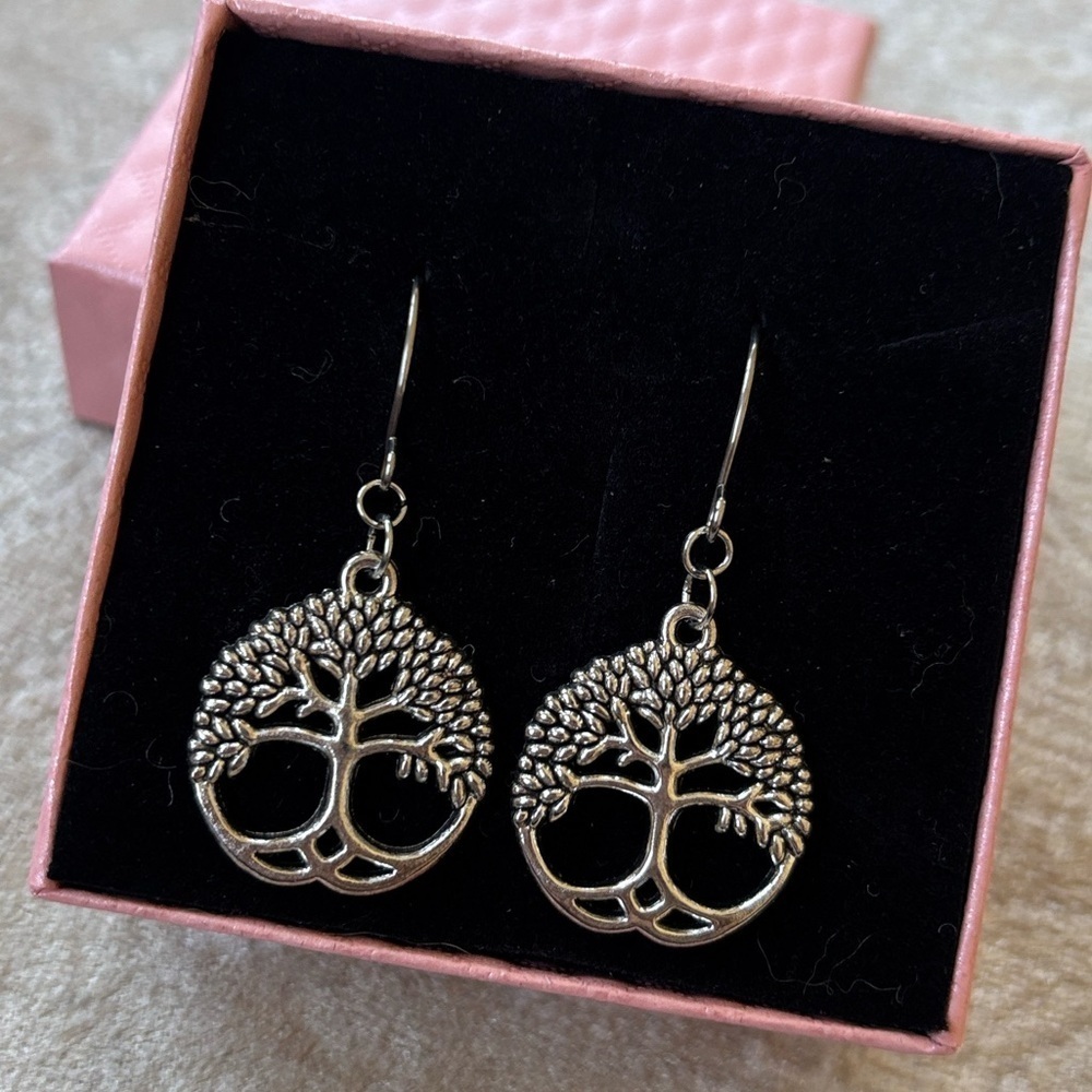 Brand New Tree of Life Silver Tone Drop Earrings Round Family Tree Boho Jewelry
